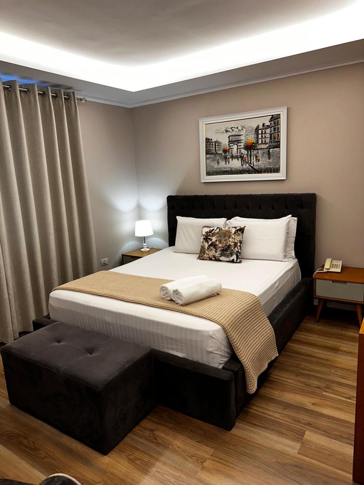 Park 1 Hotel Tirana